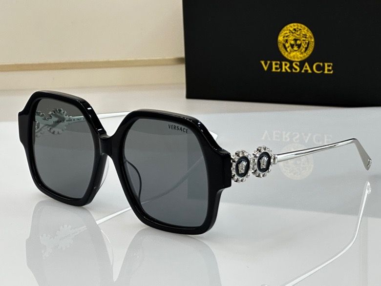 Versace Sunglass AAA 128